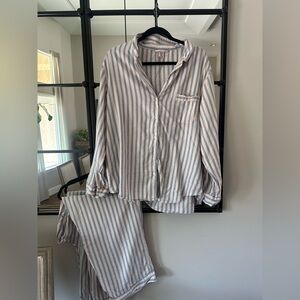 Victoria Secret Pink & Blue Striped PJ Set | X-large long |